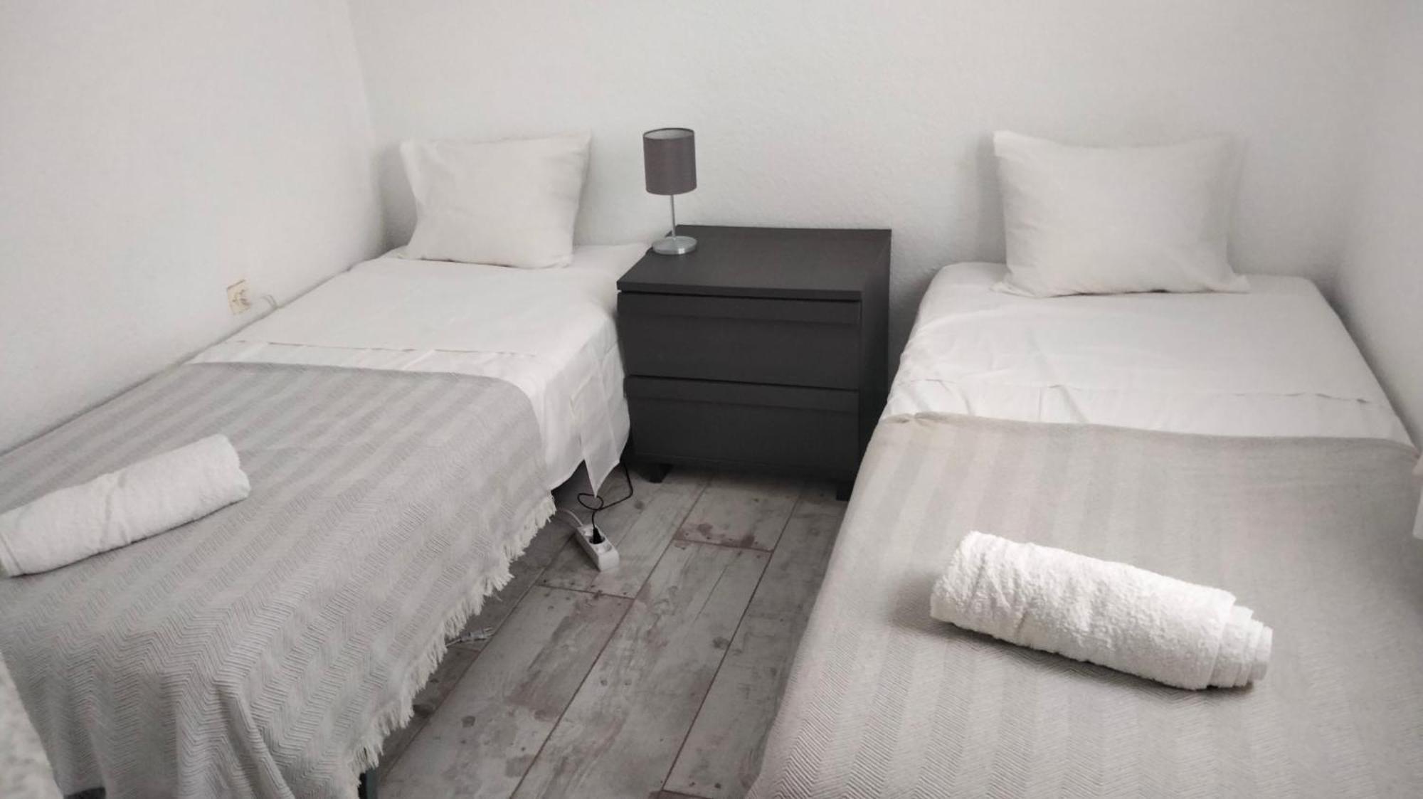 Beachfront Apartment With Private Parking ซานโปลเดมาร์ ภายนอก รูปภาพ